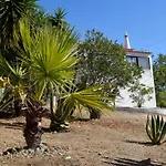 Algarve Casa Alfarrobeira Benagil Caves Seven Hanging Valleys Trail Private Parking Airco Heated Private Pool *