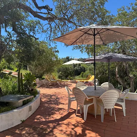 Algarve Casa Alfarrobeira Benagil Caves Seven Hanging Valleys Trail Private Parking Airco Heated Private Pool Vakantiehuis *